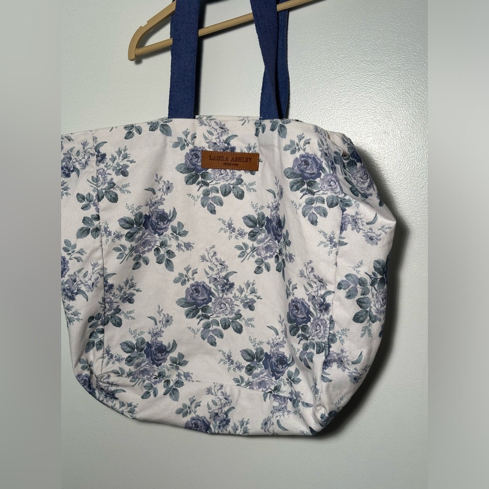 Laura Ashly Big Tote